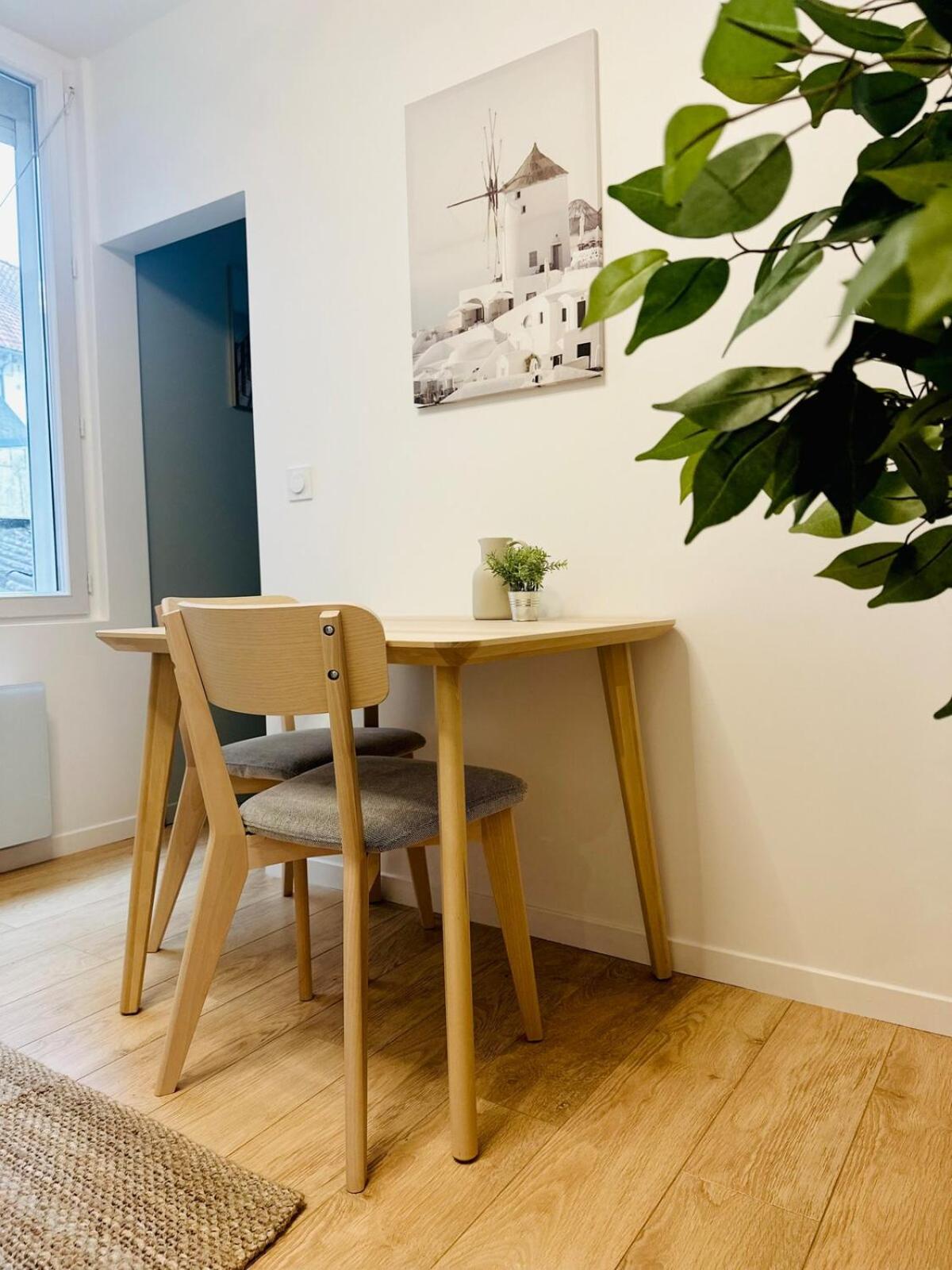 Un Appartement En Centre Ville , A 2 Pas Du Chateau De Villers Cotterets Exterior foto